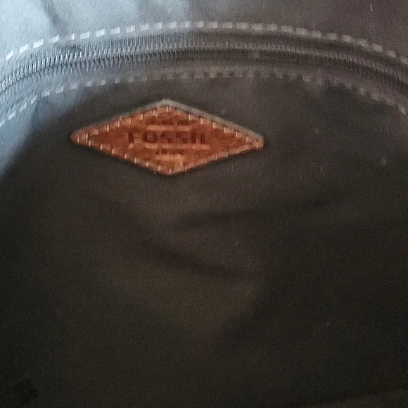 Fossil black and brown pebbled leather crossed bag - Picture 10 of 14